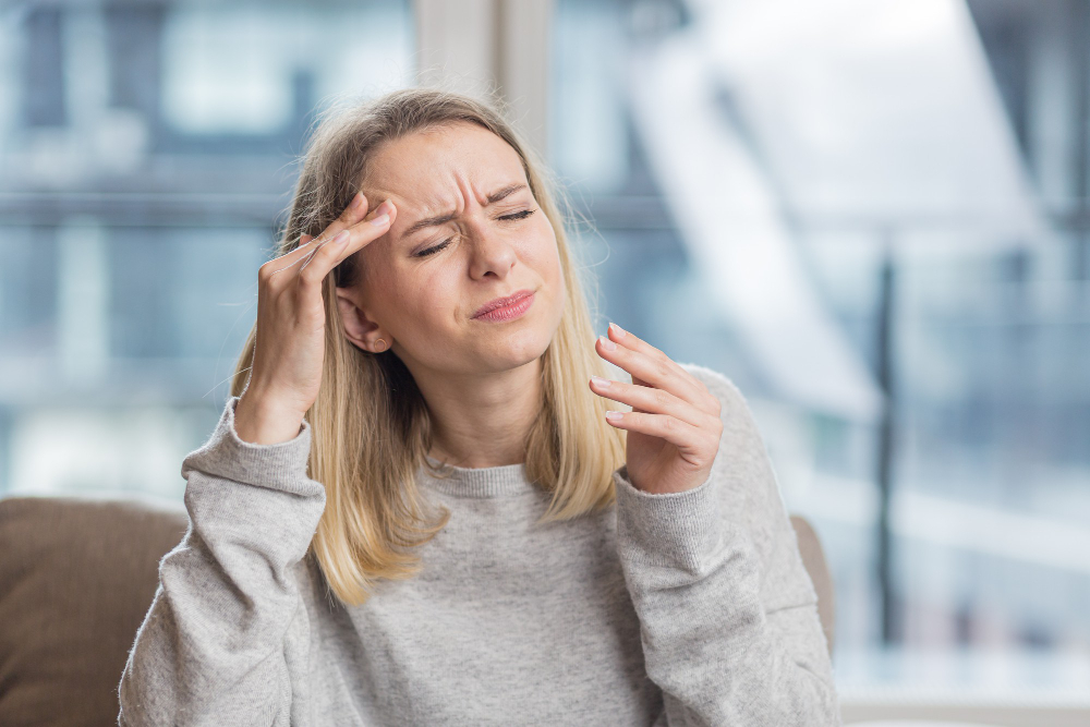 Galvos skausmas viršugalvyje: kada tai gali būti rimtas signalas?