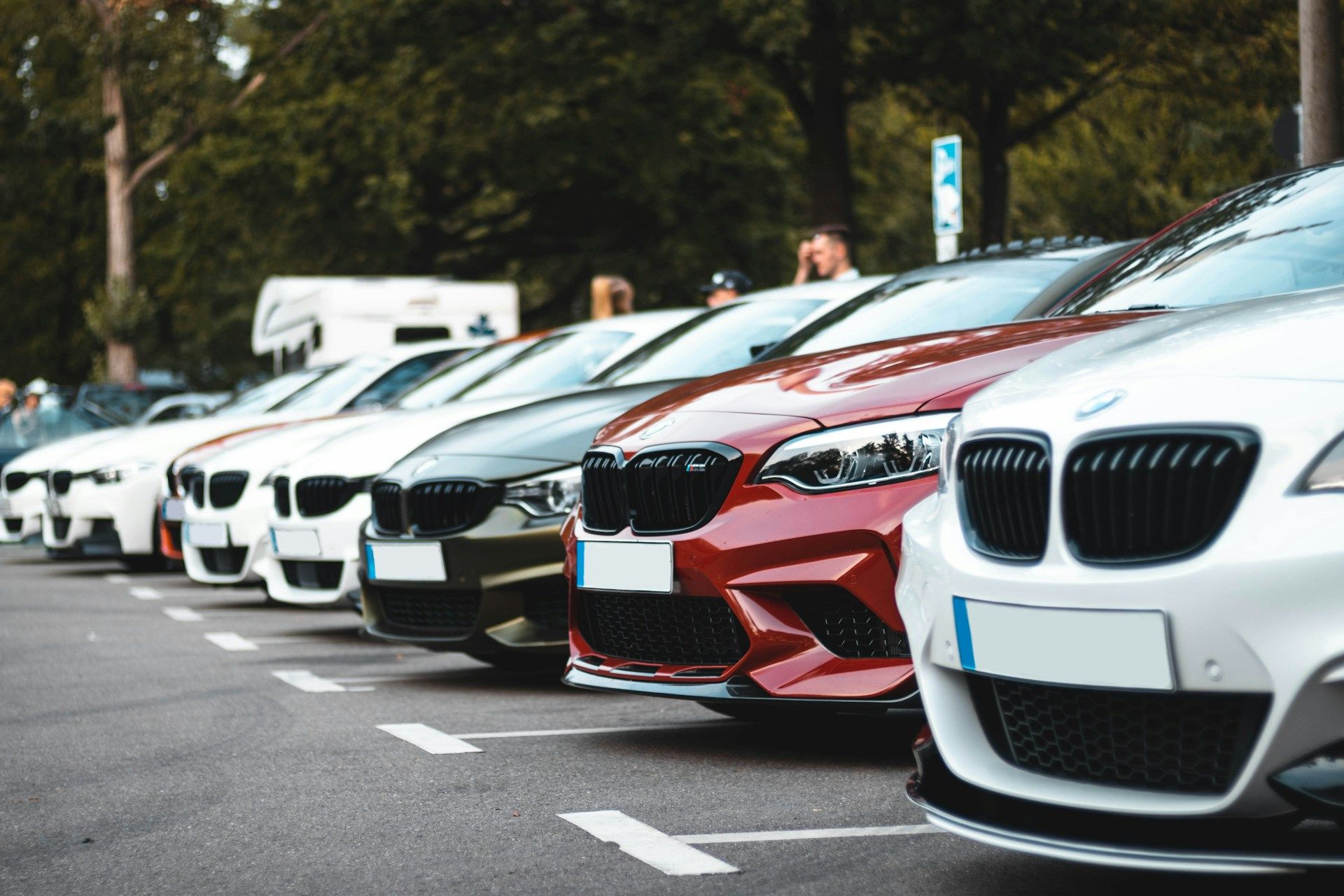 Kur Klaipėdoje parduoti automobilį: skelbimai, turgus ar supirkimas?